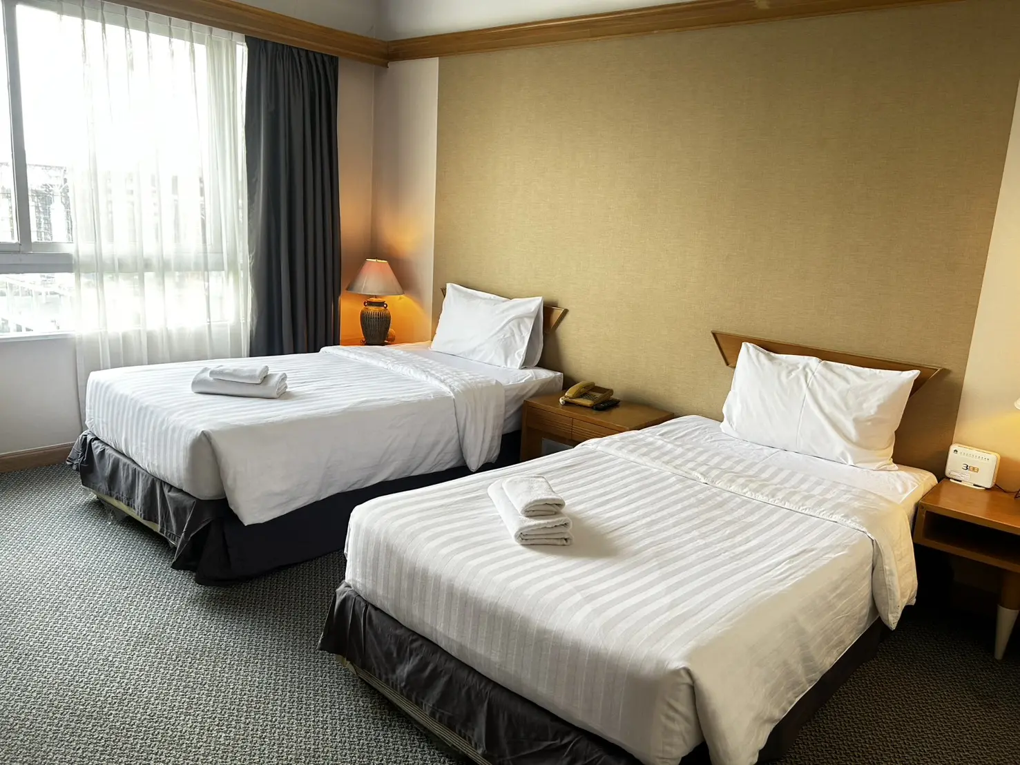 ห้องดีลักซ์ (Deluxe Room)